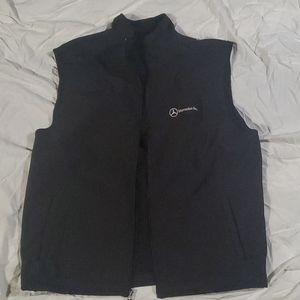 Mercedes vest!